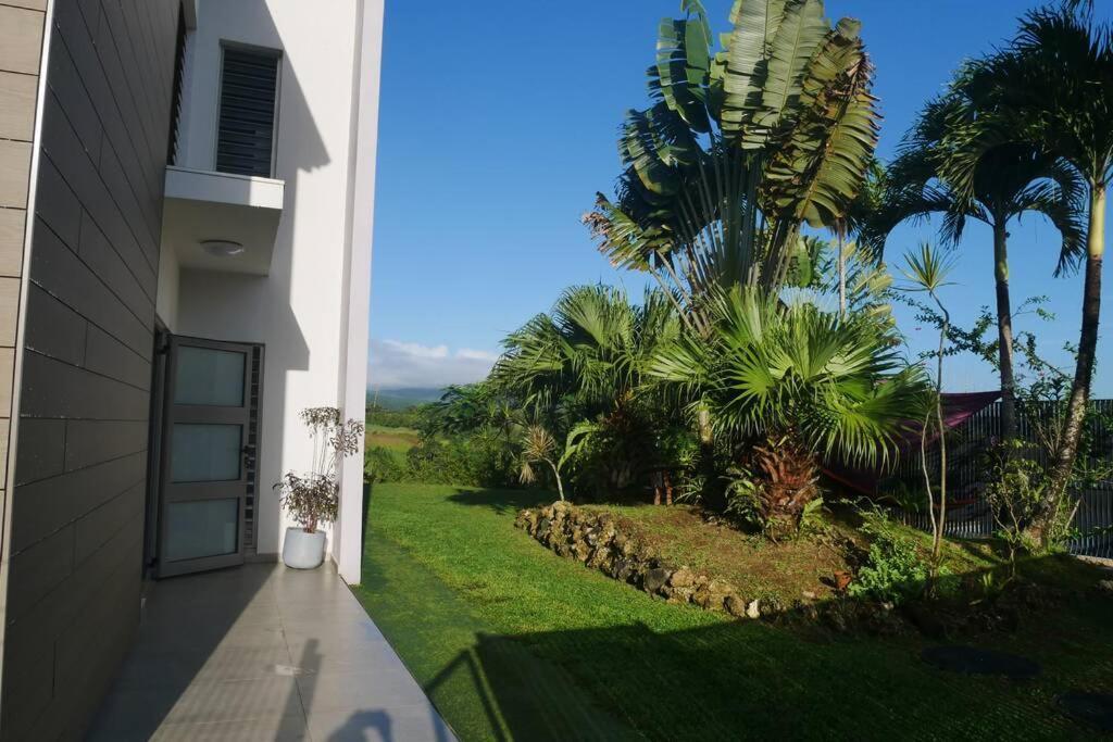 Villa Kumquat Avec Piscine Et Vue Sur Les Montagnes Petit-Bourg Eksteriør billede