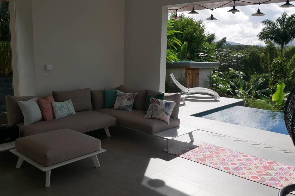Villa Kumquat Avec Piscine Et Vue Sur Les Montagnes Petit-Bourg Eksteriør billede