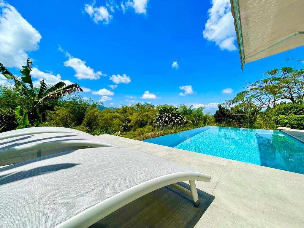 Villa Kumquat Avec Piscine Et Vue Sur Les Montagnes Petit-Bourg Eksteriør billede
