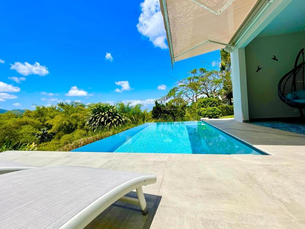 Villa Kumquat Avec Piscine Et Vue Sur Les Montagnes Petit-Bourg Eksteriør billede